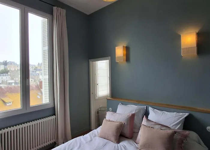 Apartment Sejour Chic En Art Deco Granville